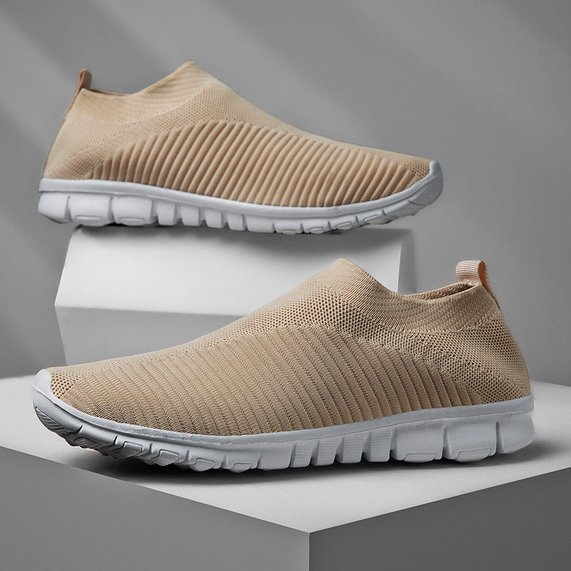 Men Walking Shoes Lightweight Breathable Sneakers 2022/2023 Summer Men Casual Shoes Large-sized Flats Slip-on Sneakers Men Shoes
