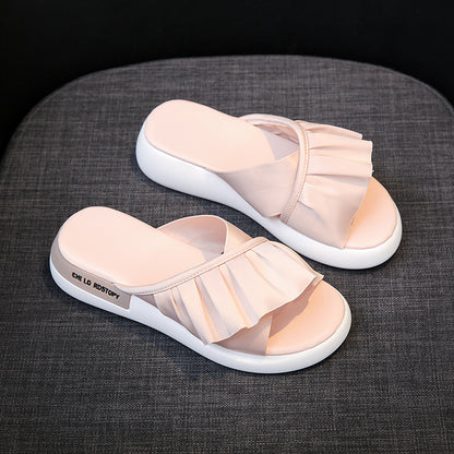 Sandals and slippers for women